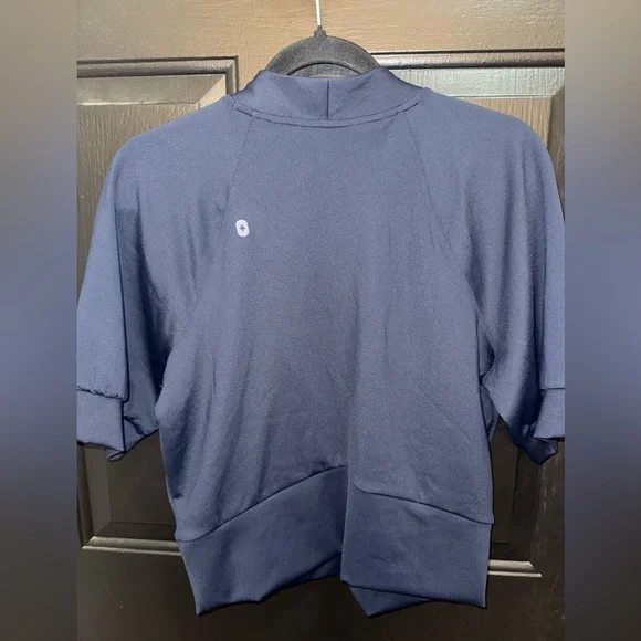 Figs Women's Navy Top - Picture 2 of 3